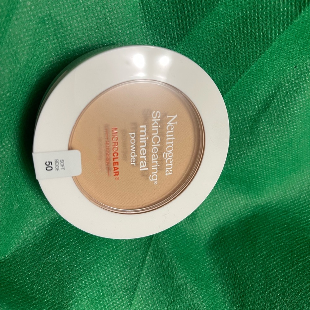 Neutrogena SkinClearing Mineral Powder-Soft Beige